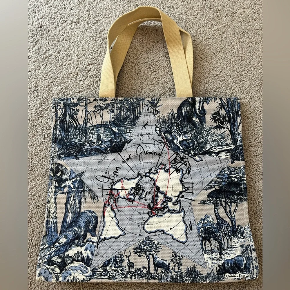 NWOT Dior beauty around the world tote - Picture 2 of 8